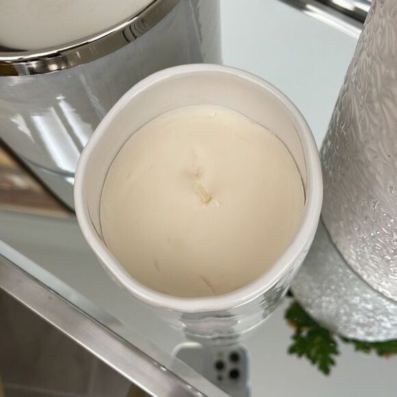 Rae Dunn ‘Give Thanks’ Autumn Leaves Scented Thanksgiving Candle 11.4 oz - Picture 4 of 5